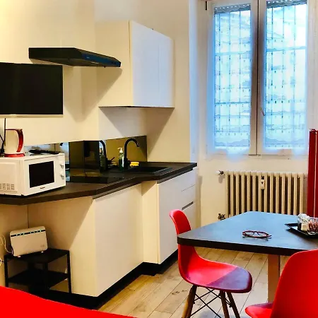 Fully Equipped Design In San Siro Lägenhet