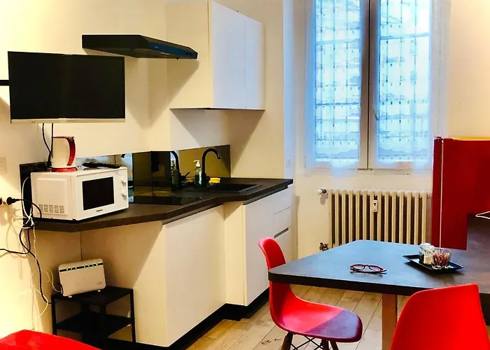 Fully Equipped Design In San Siro Διαμέρισμα
